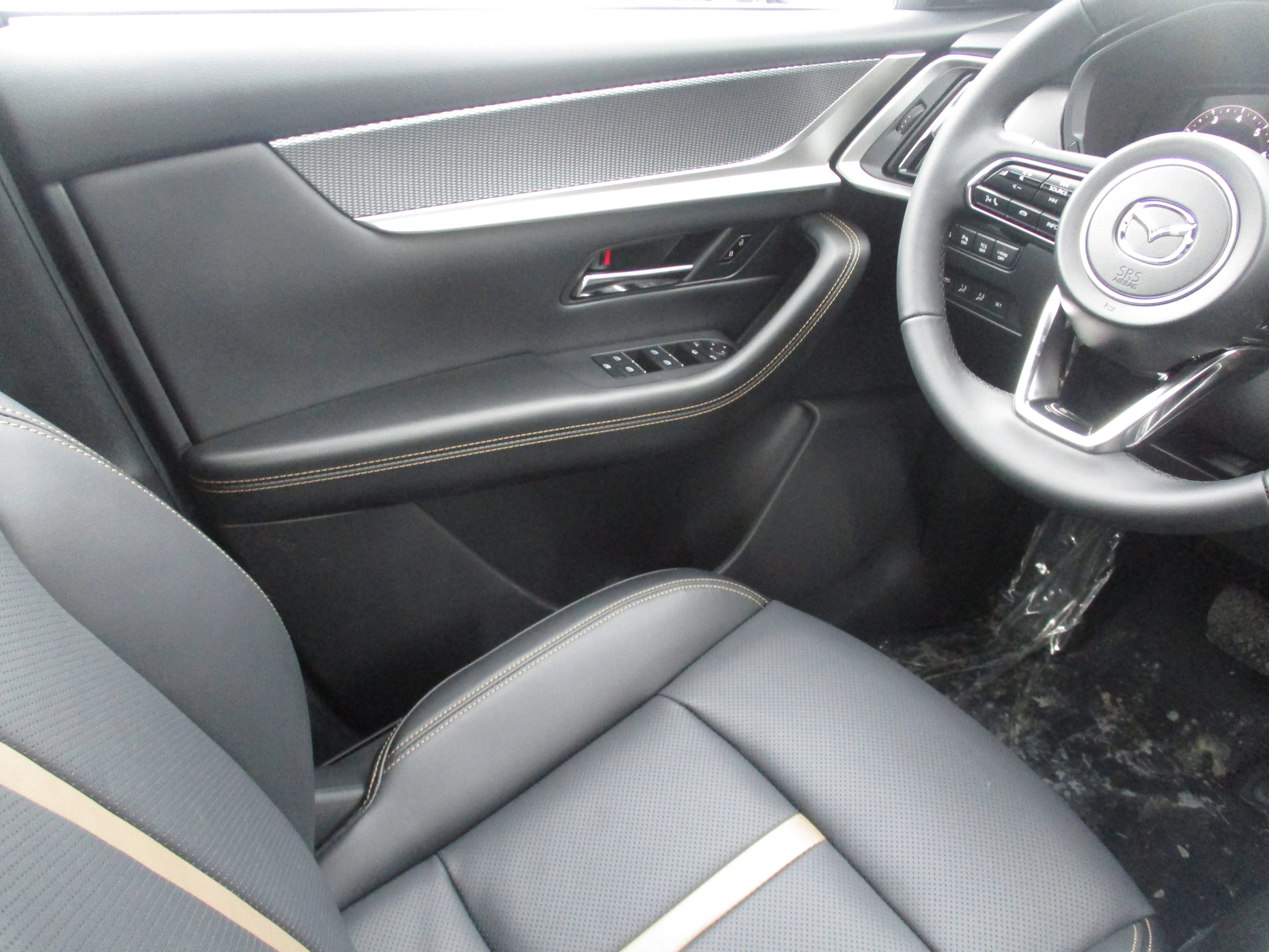 2026 Mazda CX-70 Premium Package - Photo 24