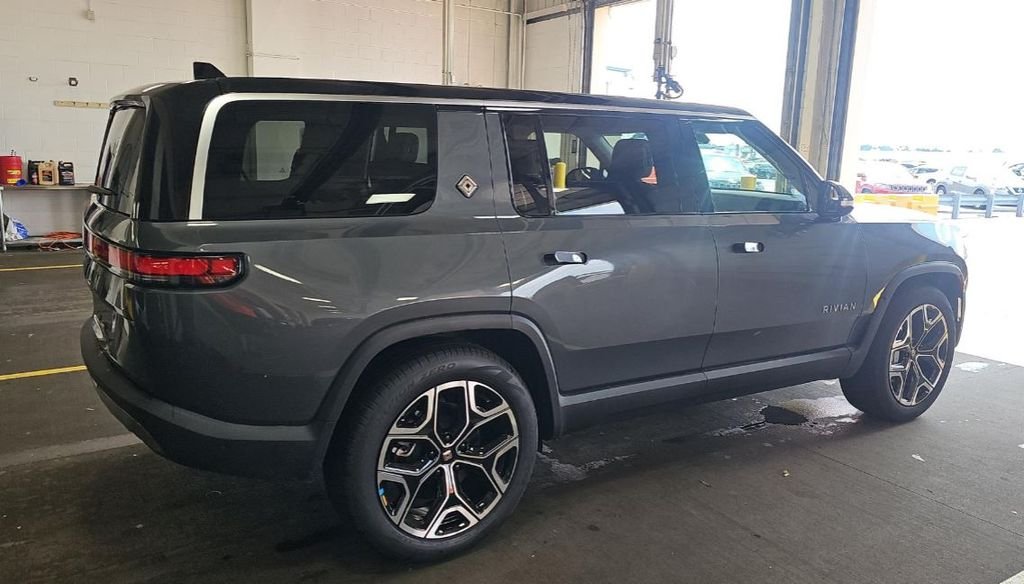 Used 2024 Gray Rivian Adventure Dual Motor Max Pack image 3