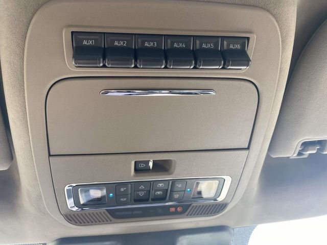 New 2026 Star White Metallic Tri-Coat Ford Platinum image 22
