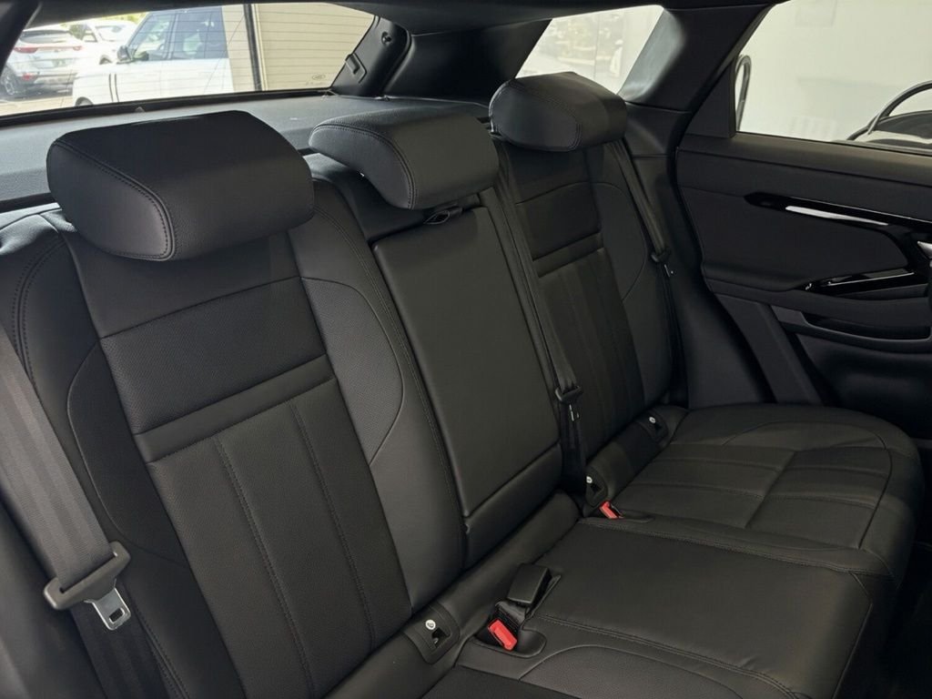 New 2026 Arroios Grey Land Rover S image 15
