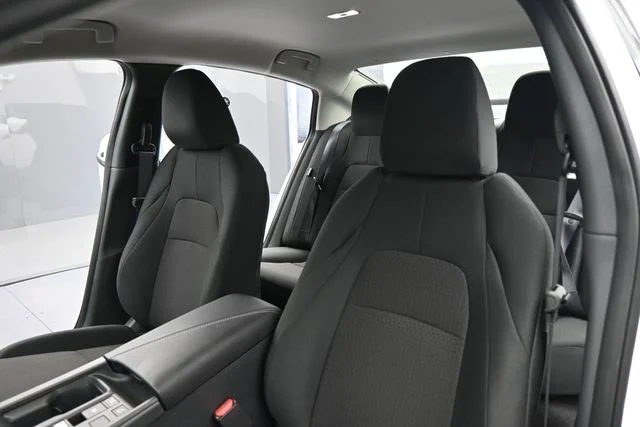 New 2027 White Nissan S image 29