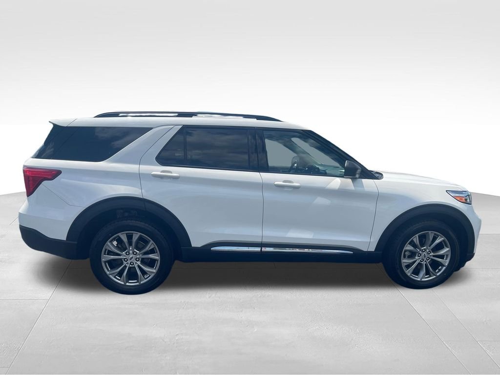 Used 2023 White Ford XLT image 6