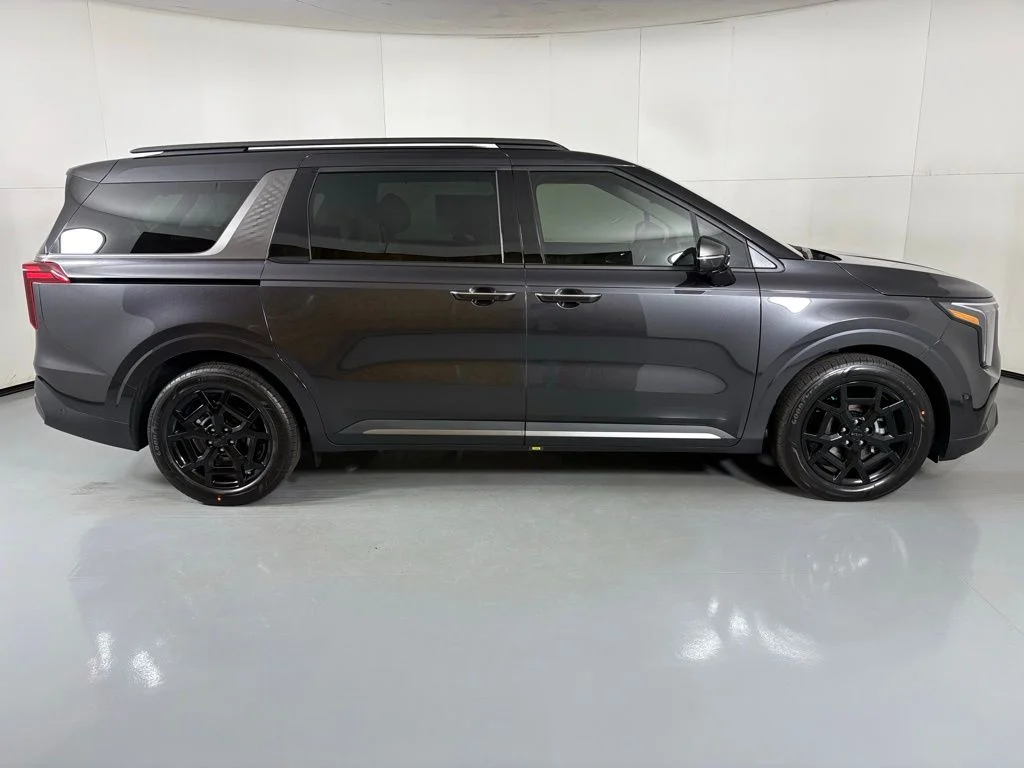 New 2026 Gray Kia SX Prestige image 9
