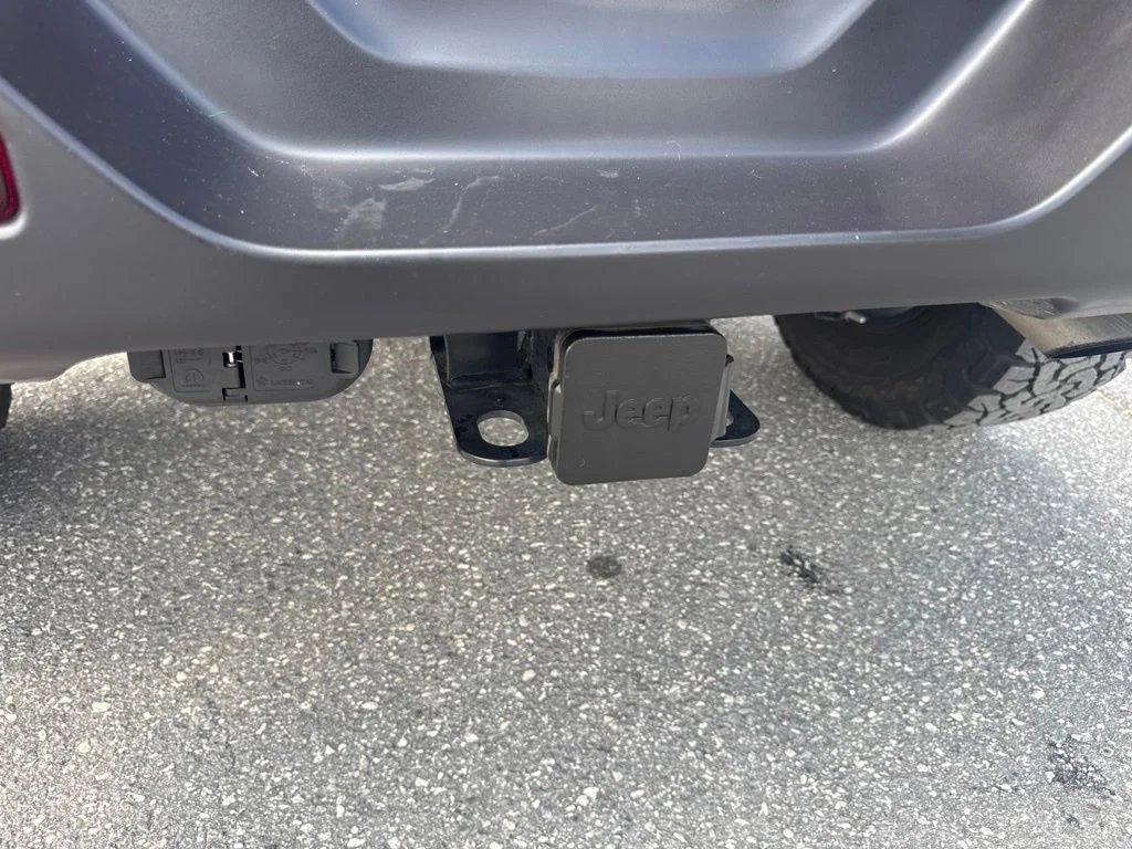 Used 2025 Gray Jeep Rubicon image 22