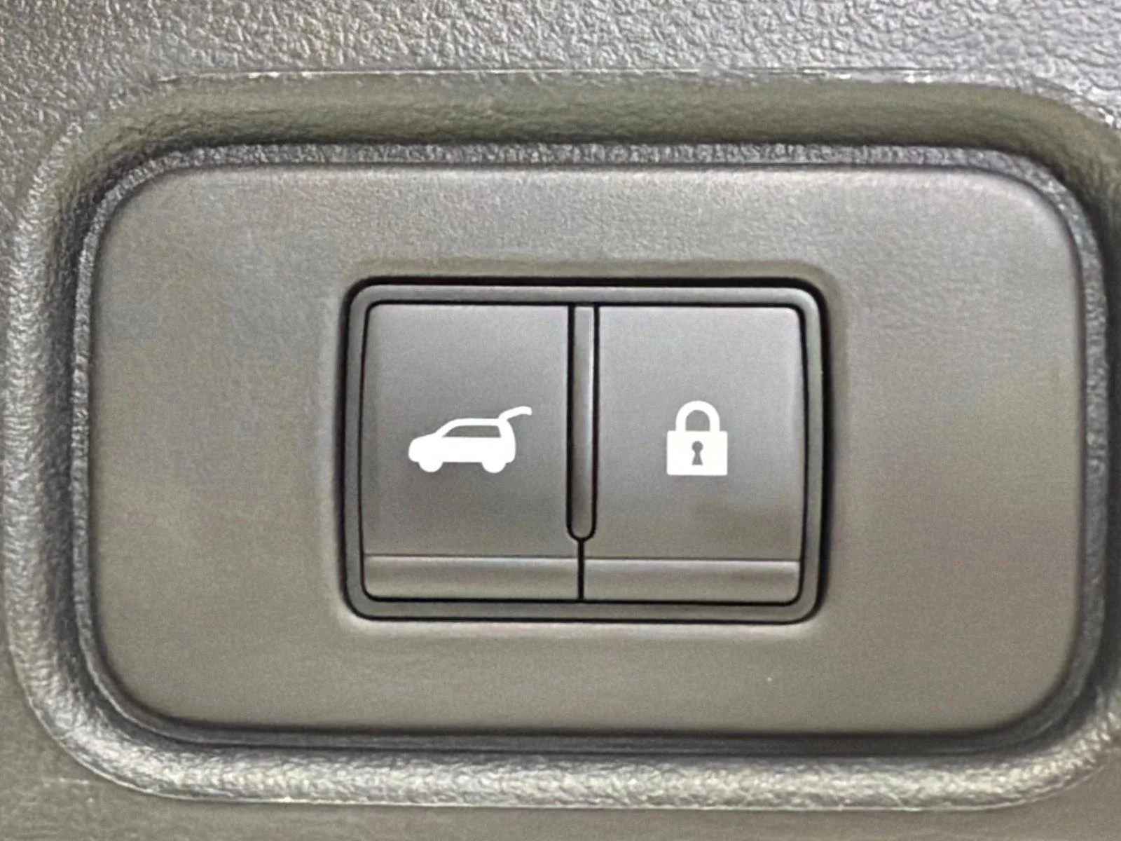Used 2025 Black Nissan SL image 20