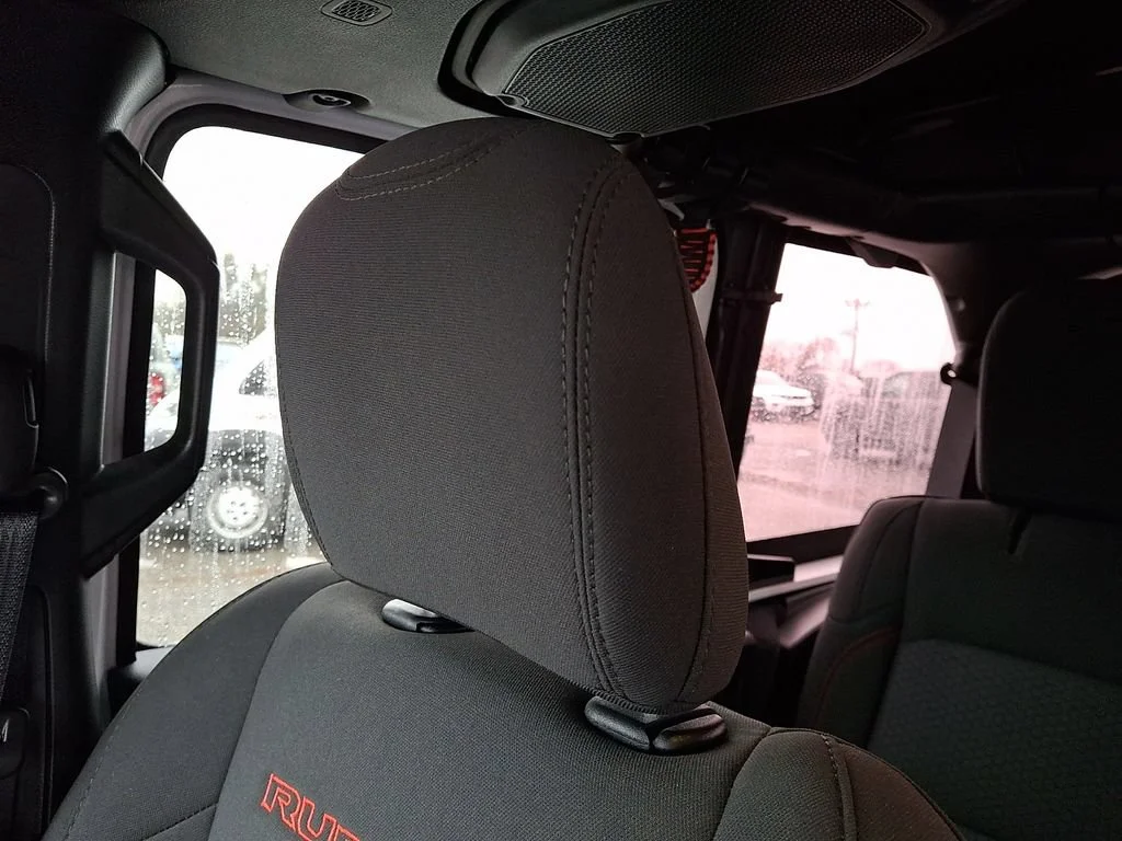 Used 2023 Bright White Clearcoat Jeep Rubicon image 18