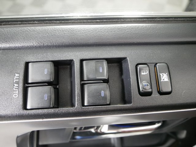 Used 2014 Blizzard Pearl Toyota Limited image 26