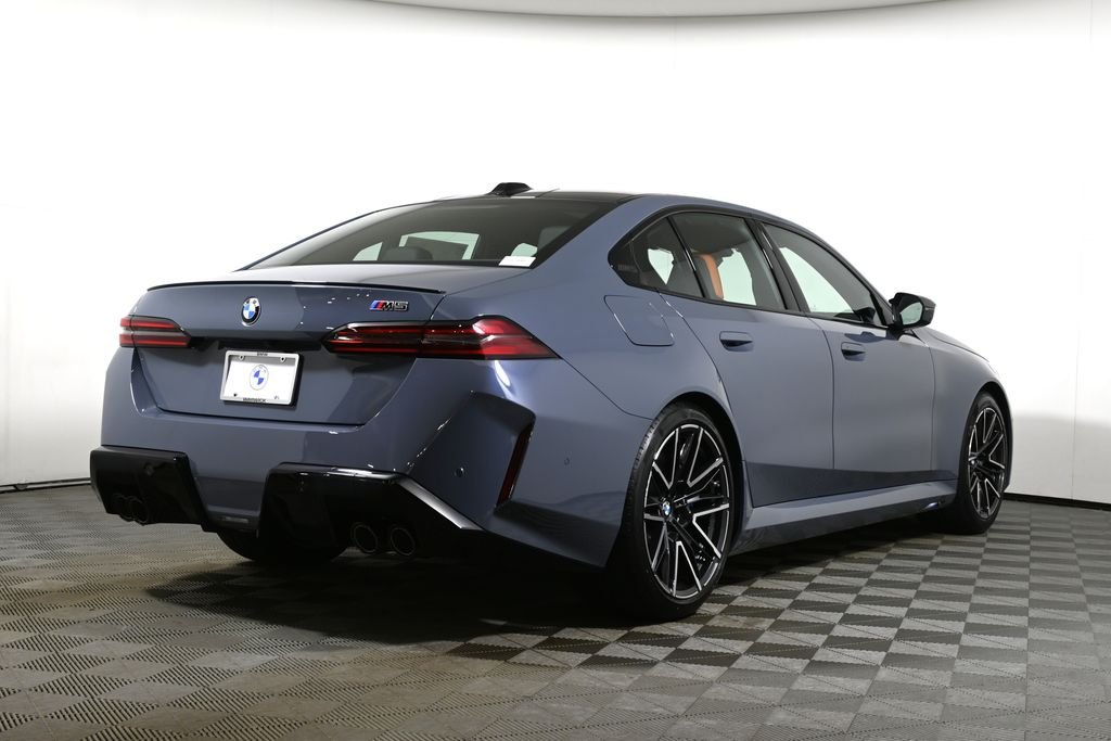 New 2026 Storm Bay Metallic BMW Base image 7
