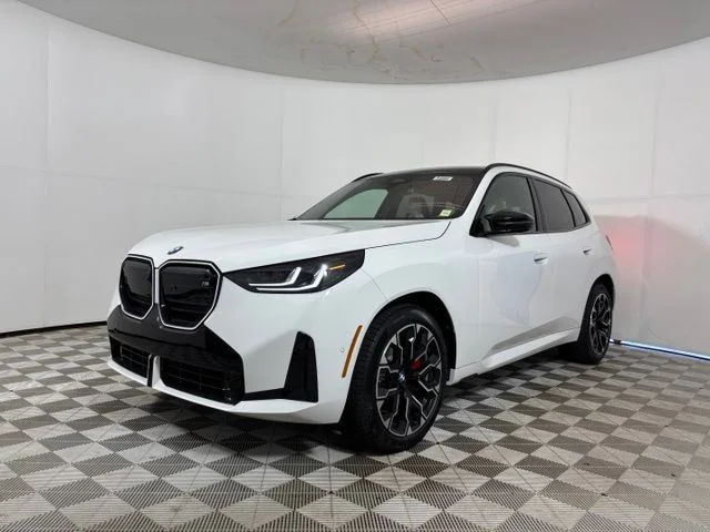 New 2026 Alpine White BMW M50 xDrive image 3
