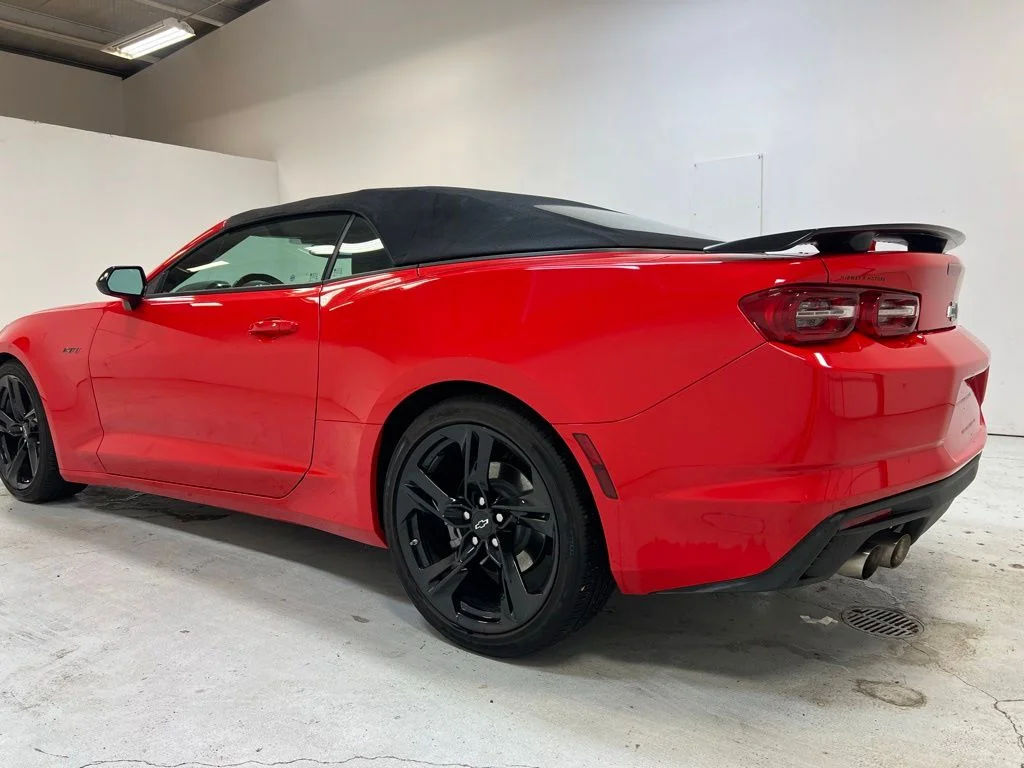 Used 2021 Red Chevrolet LT1 image 11