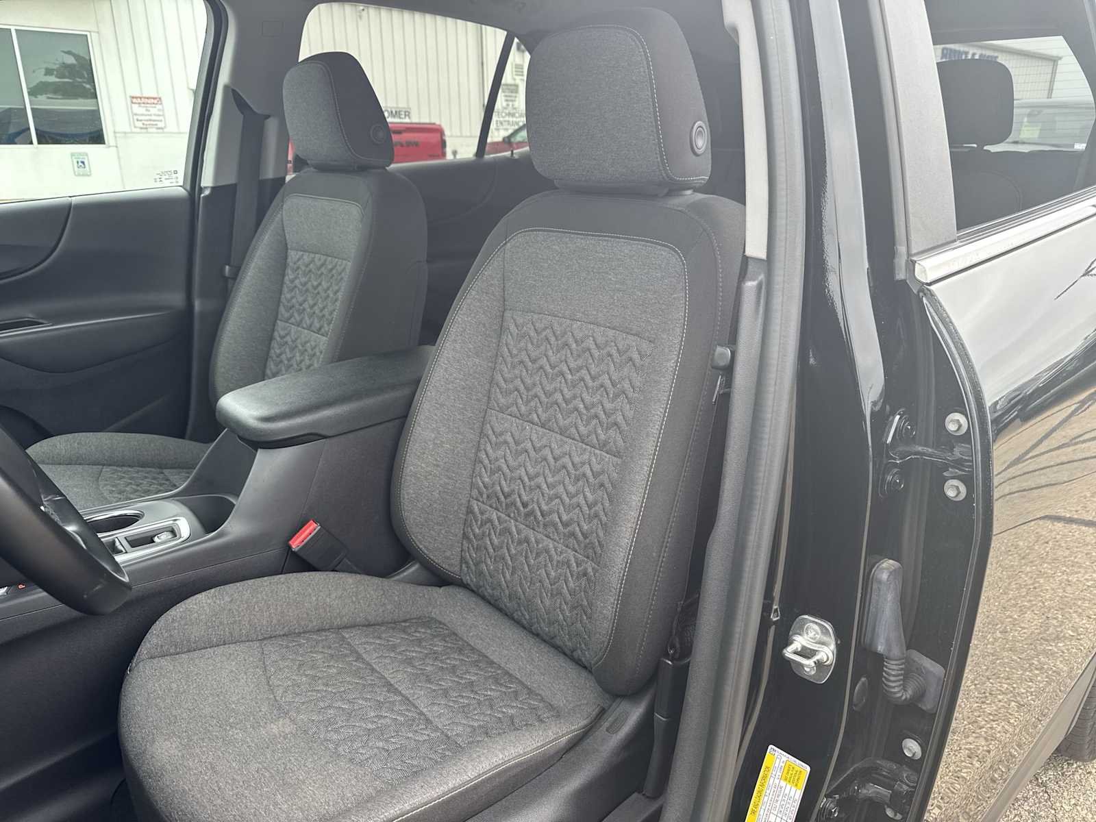 2024 Chevrolet Equinox LT - Photo 12