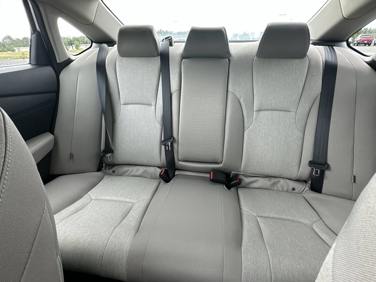 New 2026 Platinum White Pearl Honda LX image 21