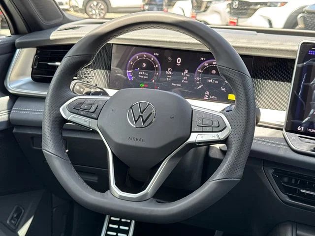 New 2026 Sandstone Volkswagen 2.0T SE R-Line Black image 32