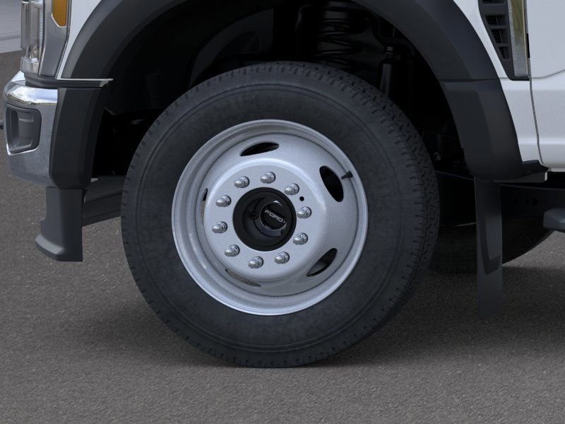2025 Ford F-550 Super Duty Chassis Cab XL - Photo 19