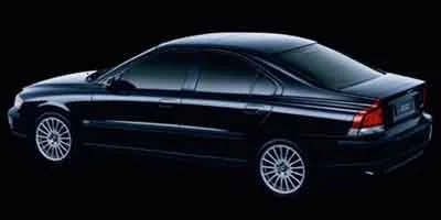 Used 2002  Volvo 2.4T image 1