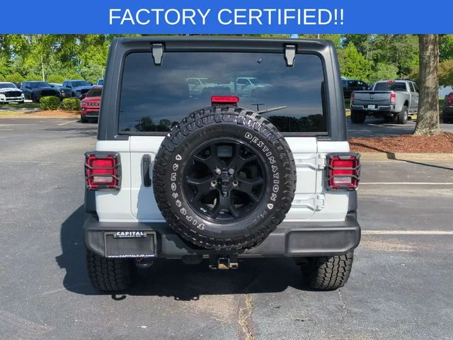 Used 2022 White Jeep Willys image 4