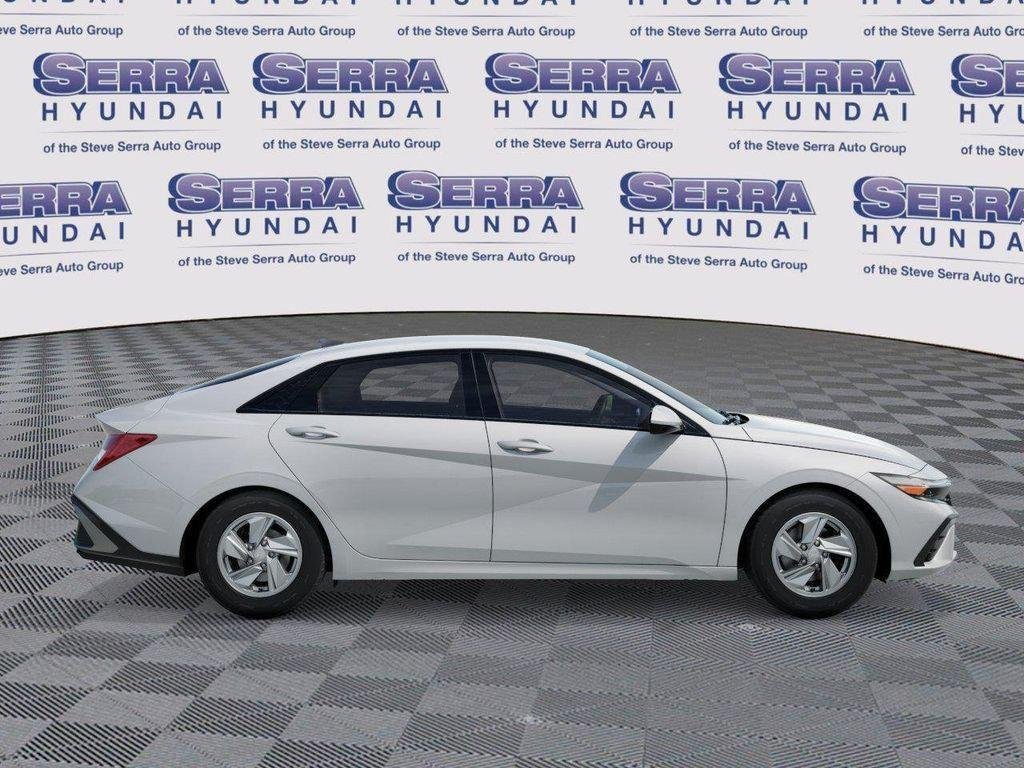 New 2026 White Hyundai SE image 41