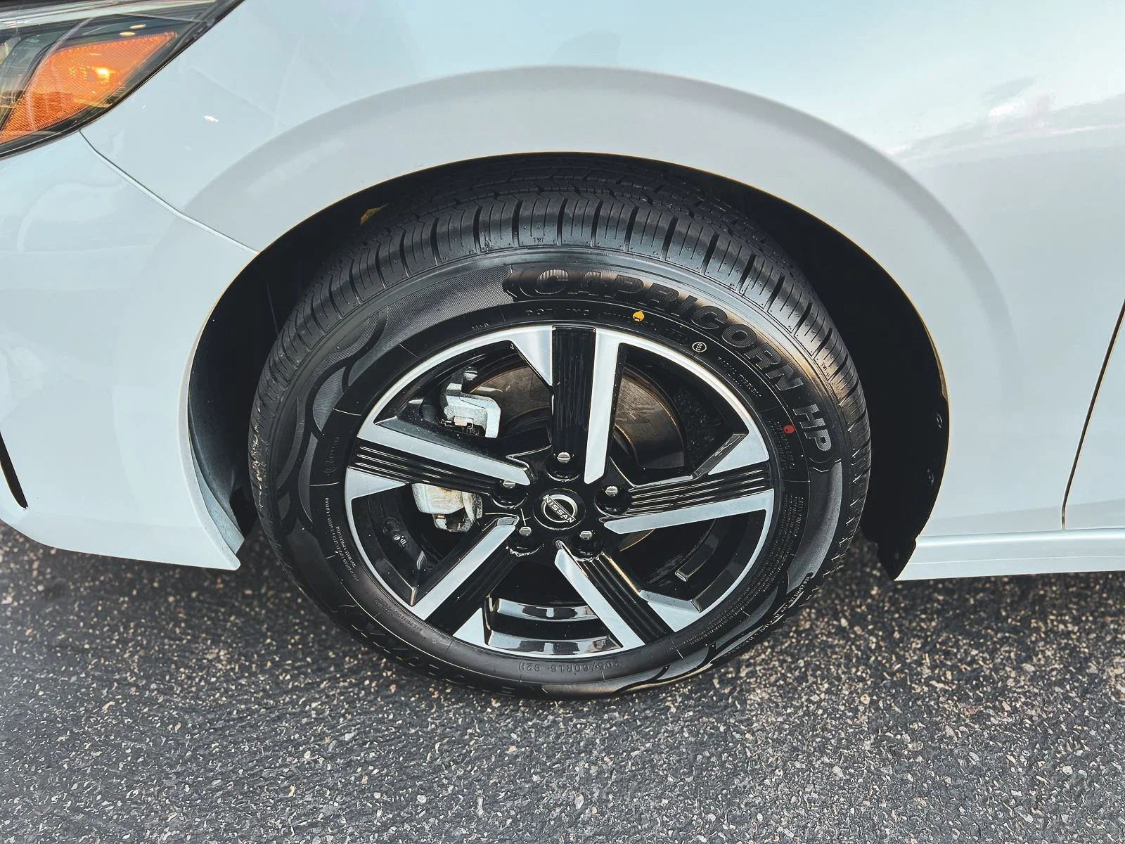 2024 Nissan Sentra SV - Photo 9