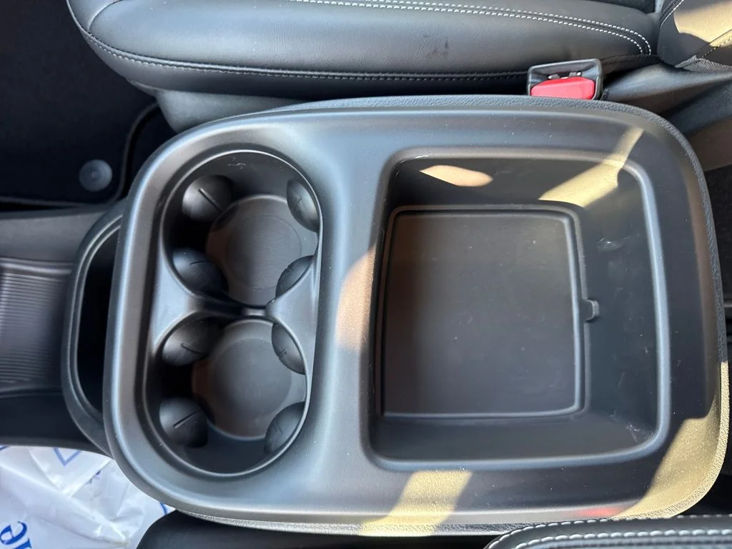 2026 Chrysler Pacifica Select - Photo 25