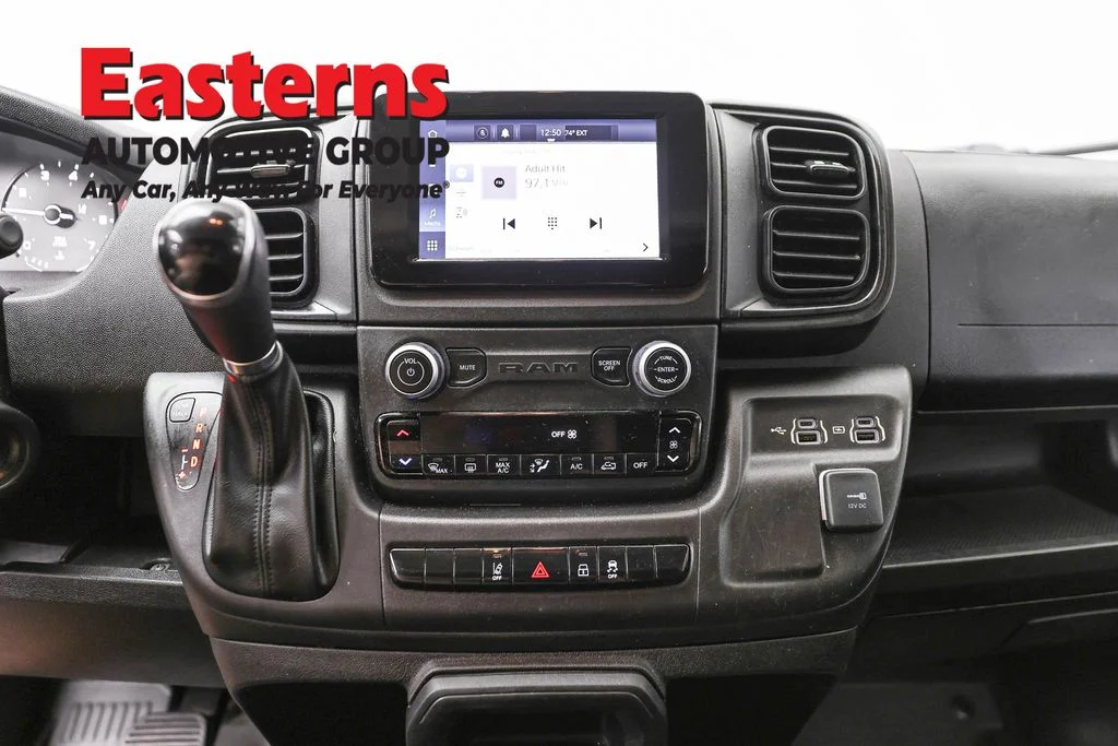 Used 2022 Blue Ram High Roof image 13