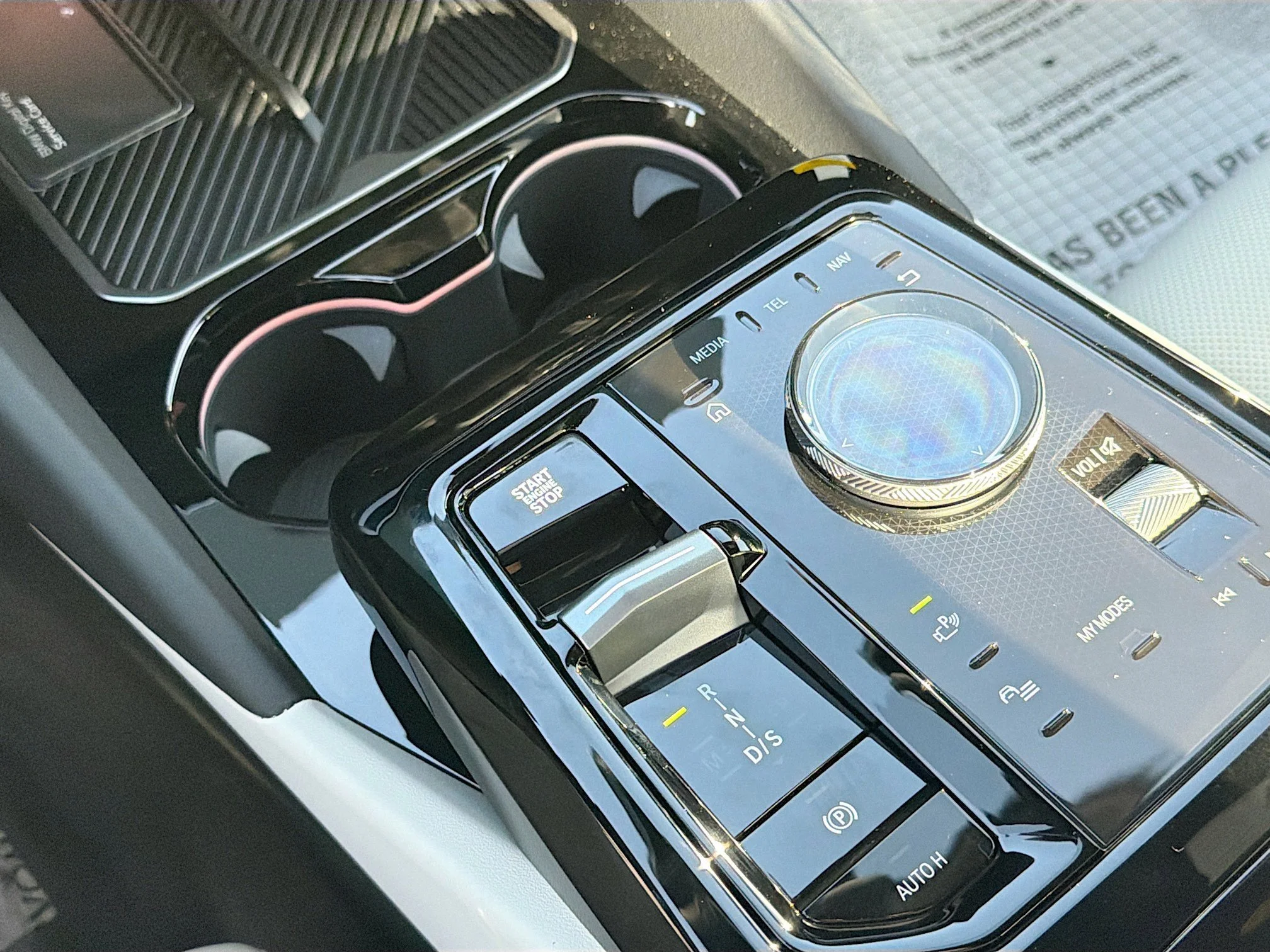 New 2027 Mineral White Metallic BMW 530i image 28