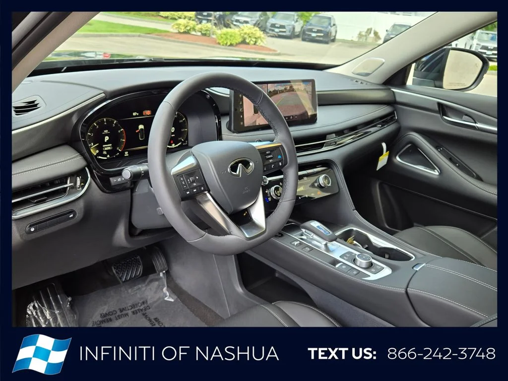 New 2027 MINERAL BLACK INFINITI Luxe AWD image 4