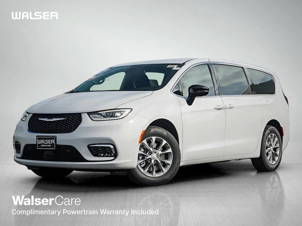 2026 Chrysler Pacifica Select AWD's photo
