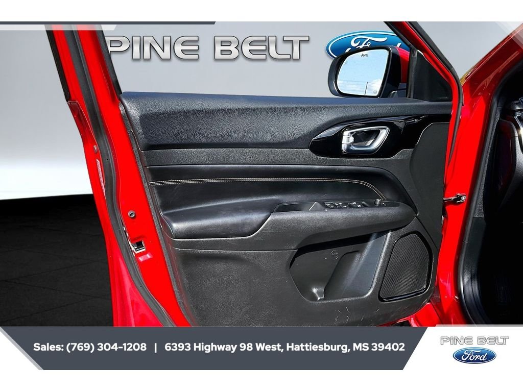 Used 2022  Jeep (RED) Edition image 17