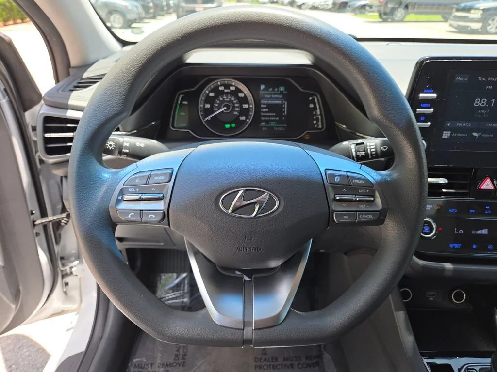 Used 2021 Ceramic White Hyundai Blue image 31