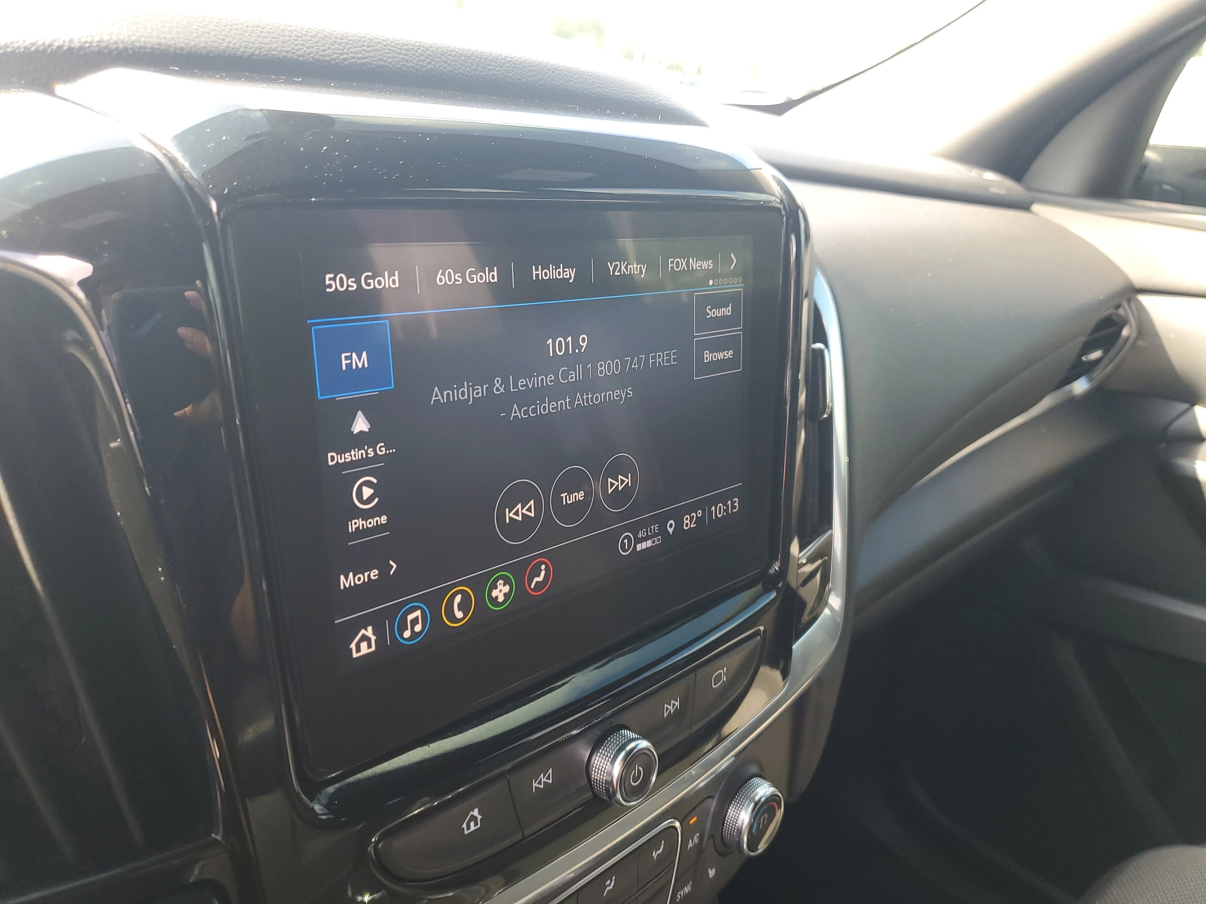 Used 2023 Summit White Chevrolet LT Cloth image 18
