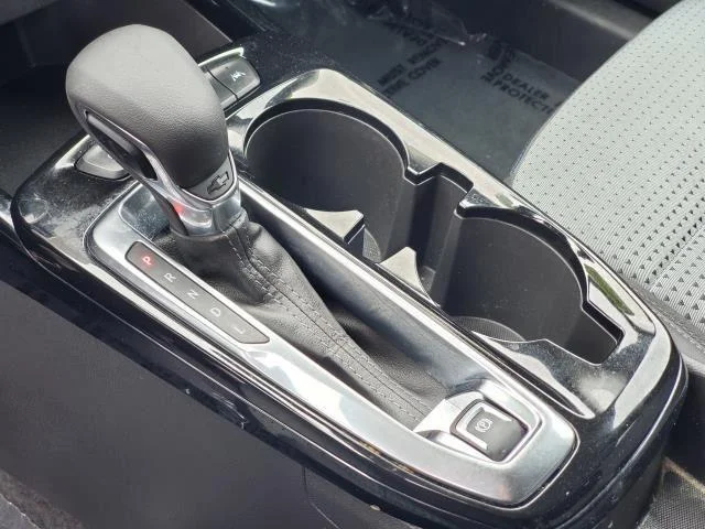 2025 Chevrolet Trax LT - Photo 17