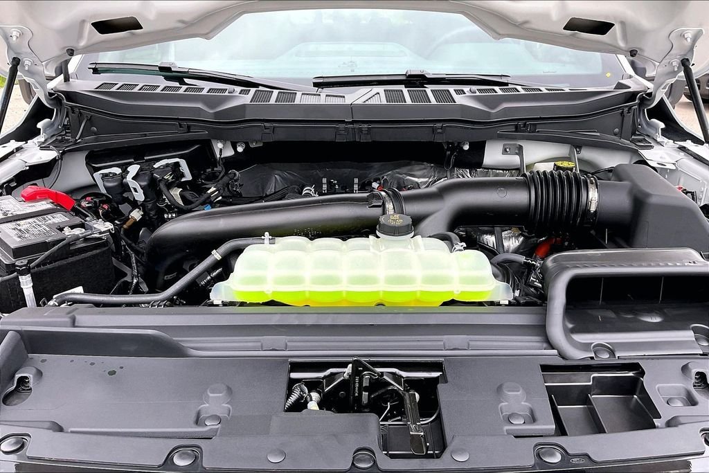 New 2026 Ford F-150 XLT 4D SuperCrew