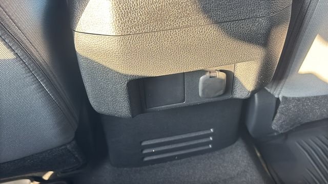 2025 Toyota Tacoma TRD Off Road - Photo 10