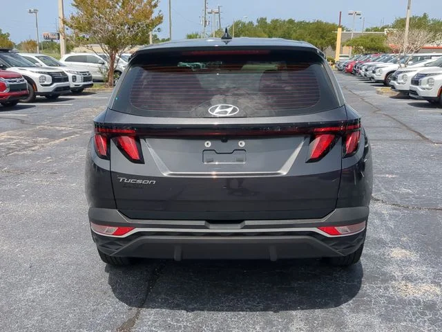 Certified Used 2022 Gray Hyundai SE image 7