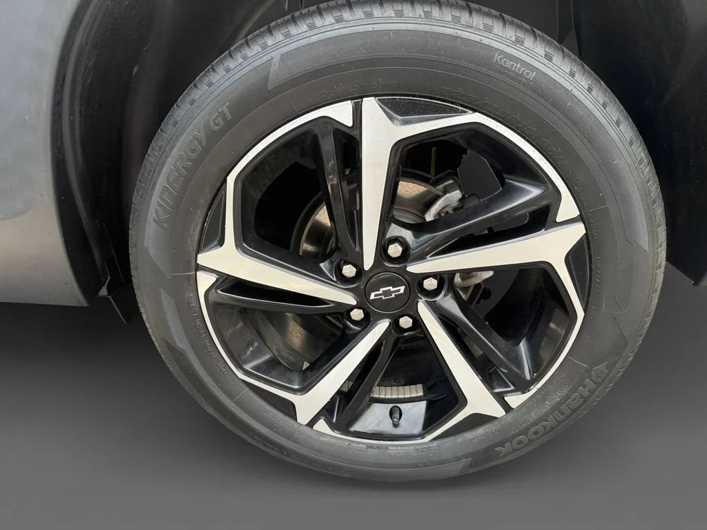 Used 2023 STERLING GRAY METALLIC Chevrolet RS image 8