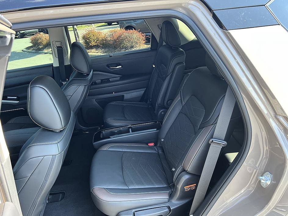 Used 2023 Baja Storm/Super Black Roof Nissan Platinum image 14