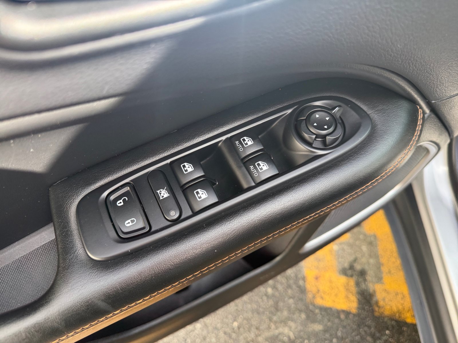 Used 2018 Billet Silver Metallic Clearcoat Jeep Limited image 30
