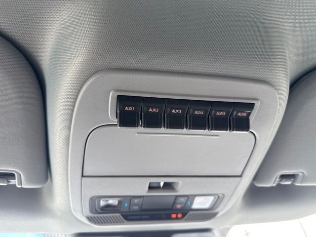 New 2026 Agate Black Metallic Ford XLT image 33