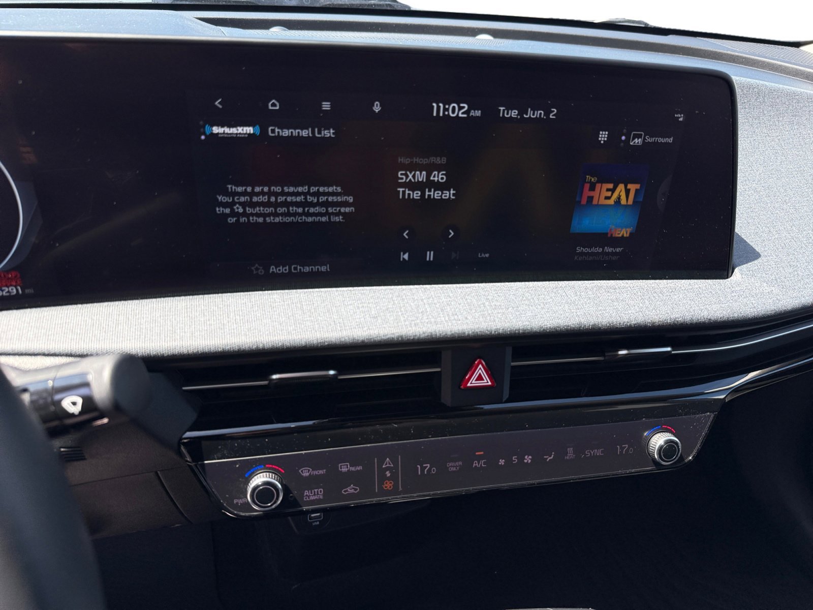 Certified Used 2023 Gray Kia Wind image 12