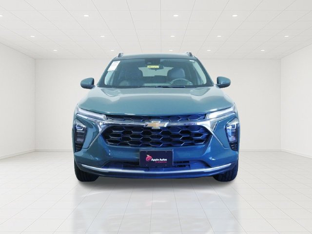 Used 2025 Chevrolet Trax LT with VIN KL77LHEP1SC145296 for sale in Shakopee, Minnesota