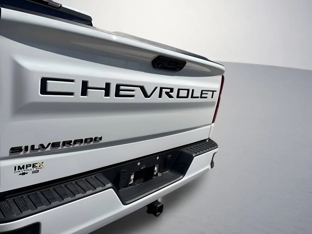 Used 2024 Summit White Chevrolet Custom image 34