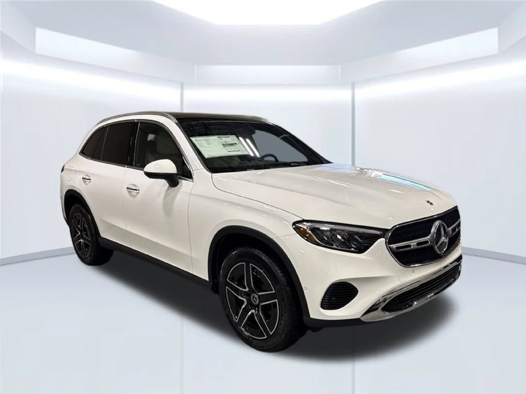 New 2027 Polar White Mercedes-Benz GLC 300 image 7