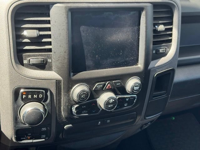 2019 RAM Ram 1500 Classic Express - Photo 34