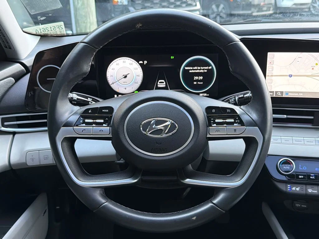 Used 2023 White Hyundai Limited image 23