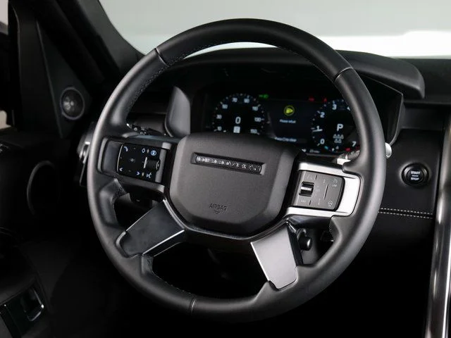 Certified Used 2025 Black Land Rover Dynamic SE image 12