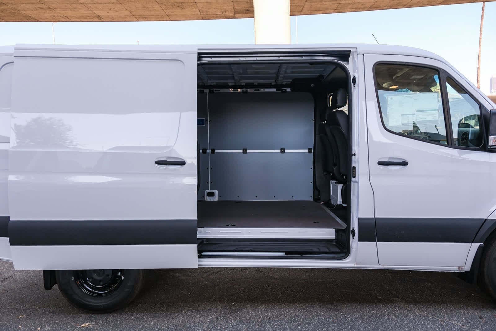 New 2026 Arctic+White Mercedes-Benz Cargo 144 WB  RWD 2.0L 4-Cylinder image 15