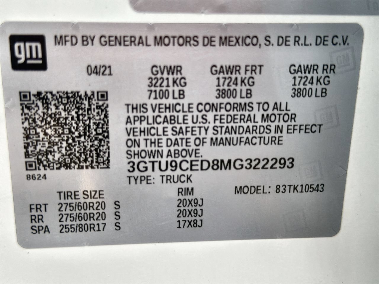 Used 2021 SUMMIT WHITE GMC Elevation image 29