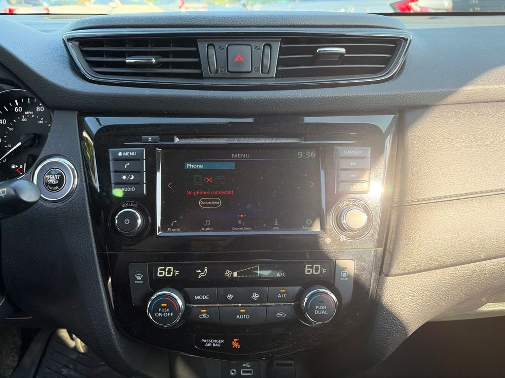 Used 2019 Pearl White Nissan SV image 21