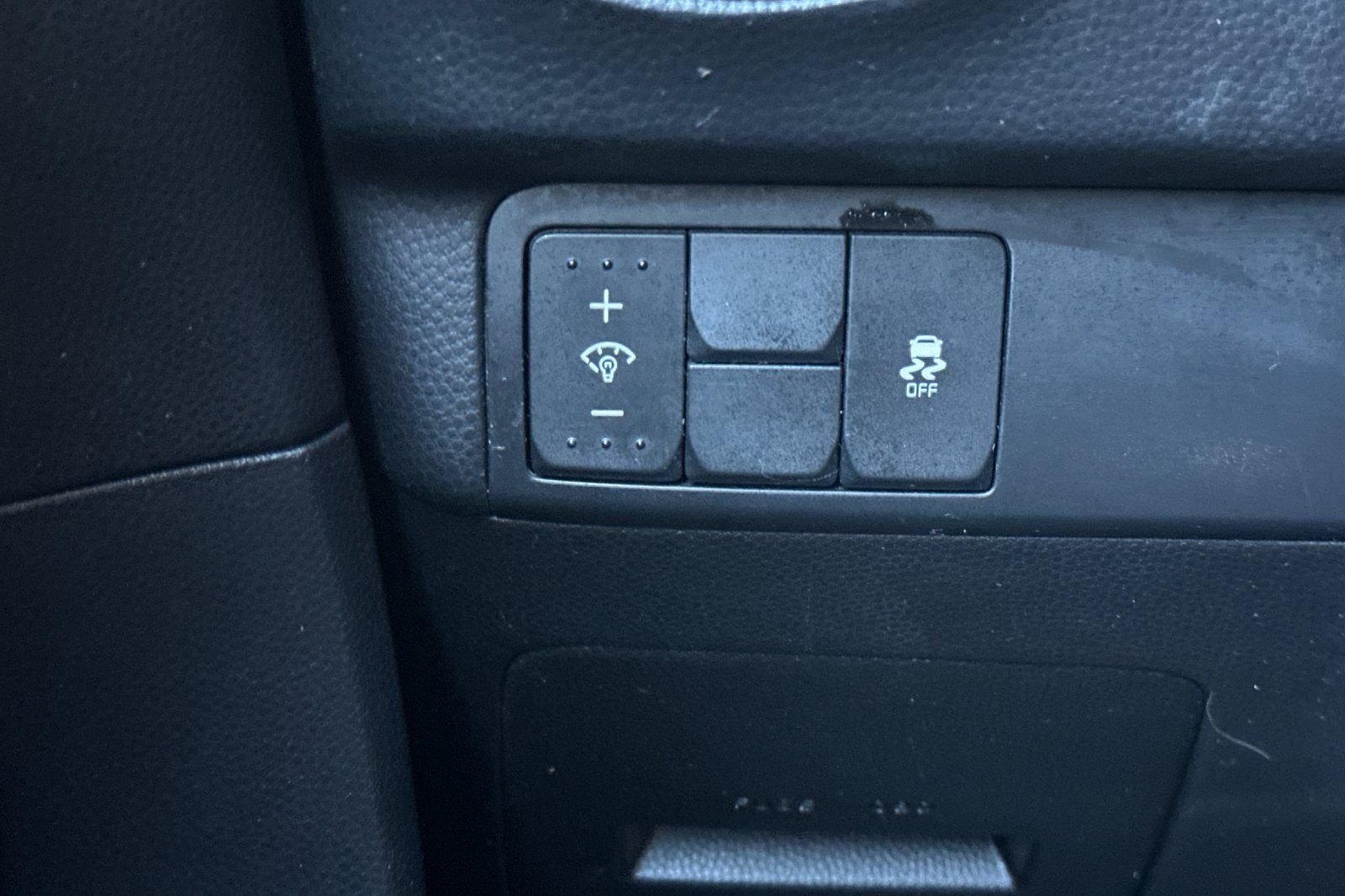 Used 2016 Green Kia Base image 28