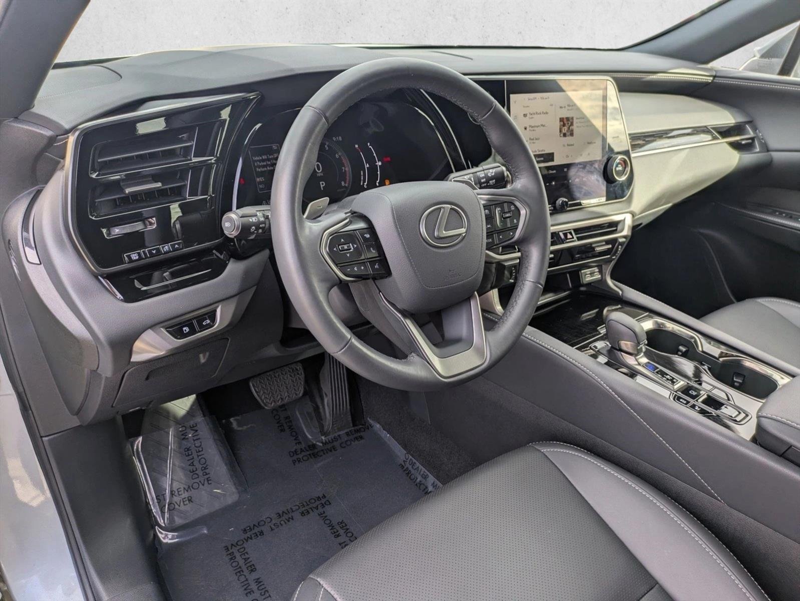 2024 Lexus RX 350 - Photo 11